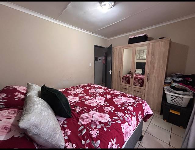 2 BEDROOM HOUSE FOR SALE IN VANDERBIJLPARK CE 4